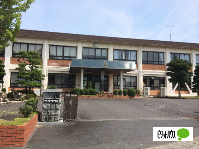 中学校　甲賀市立甲賀中学校（中学校）まで286m