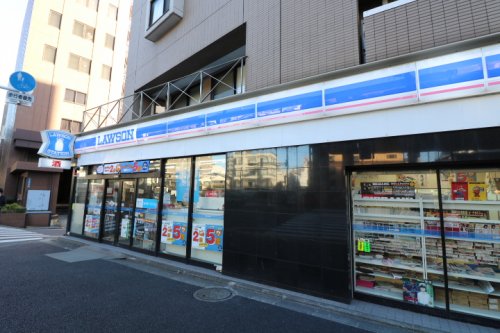 コンビニ　ローソン 新宿水道町店（コンビニ）まで174m