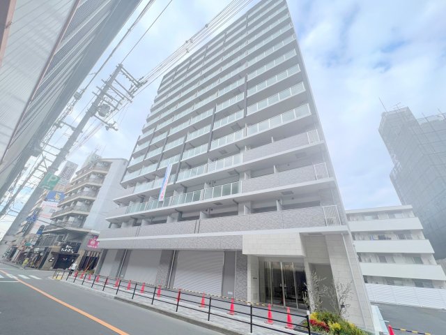 建物外観　存在感のある外観は落ちついた色合いで、堂々としていますね。