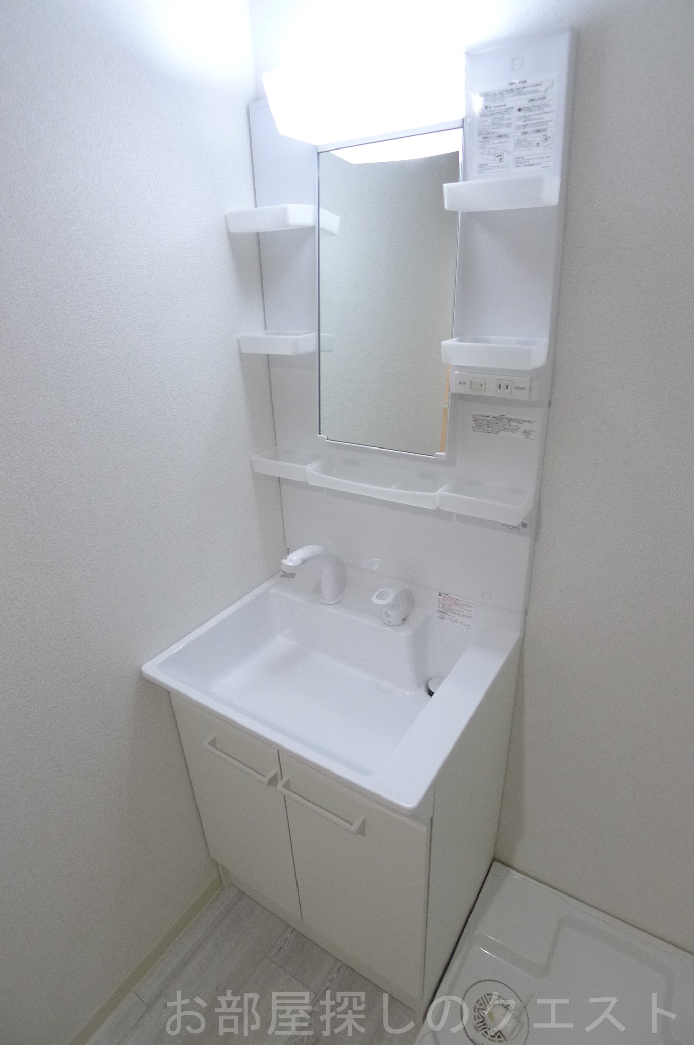 洗面設備　（写真は同仕様）