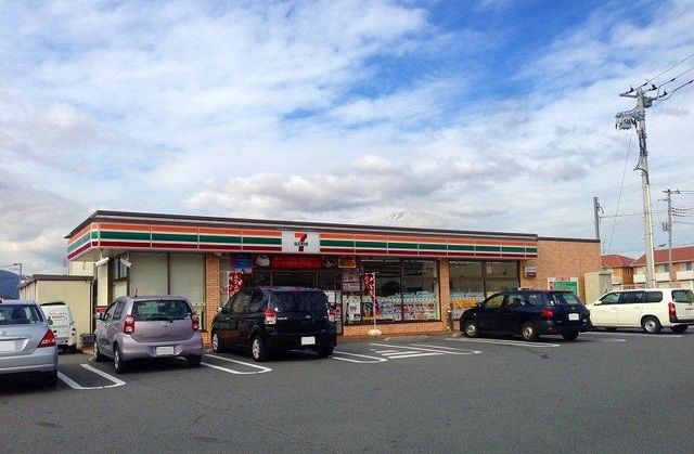 コンビニ　セブンイレブン御殿場大坂店（コンビニ）まで290m