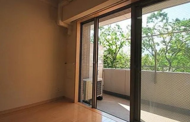 バルコニー　バルコニーがあります