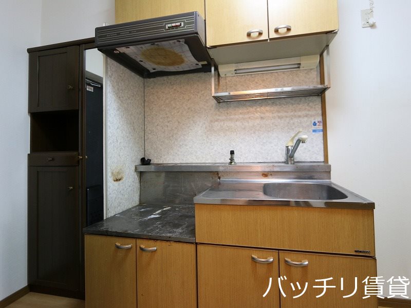 キッチン　別号室の画像。現況を優先します。