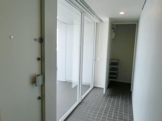 玄関　★Ｗロックで建物内も安心です★