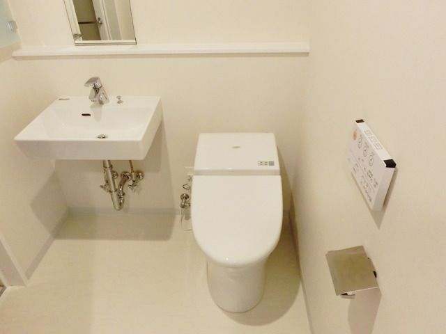 トイレ　★あると嬉しいウォシュレット付★
