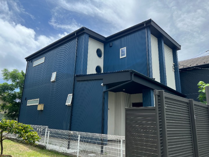 建物外観　お洒落な木造２階建物件。