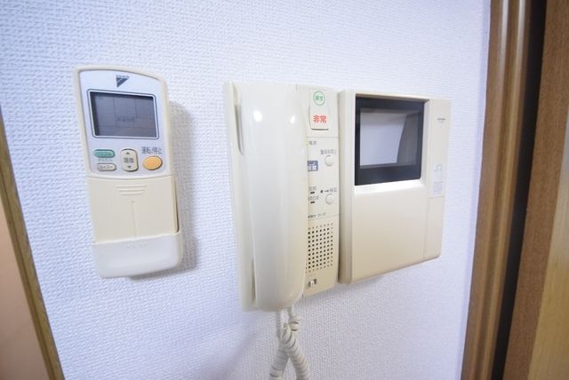 セキュリティ　モニター付きインターフォン