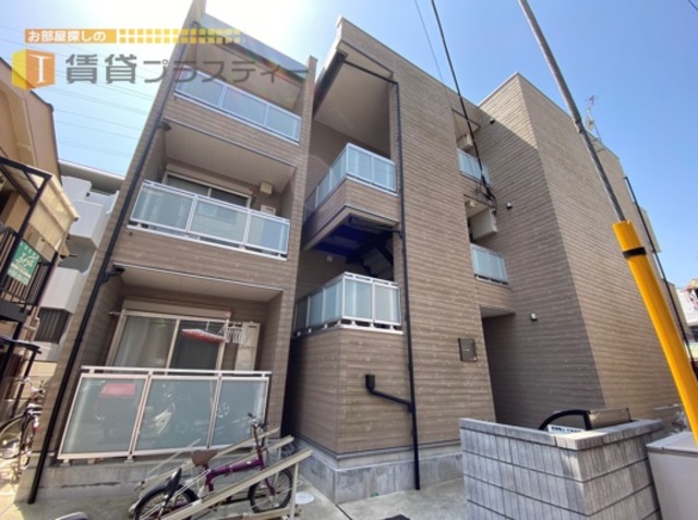 建物外観　路地を入るとそこには。。。