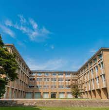 中学校　晃華学園中学校高等学校（中学校）まで1058m