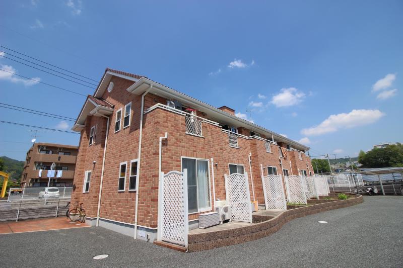 建物外観　煉瓦館シャレー　建物外観