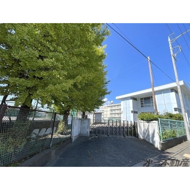 中学校　静岡市立清水第一中学校（中学校）まで90m