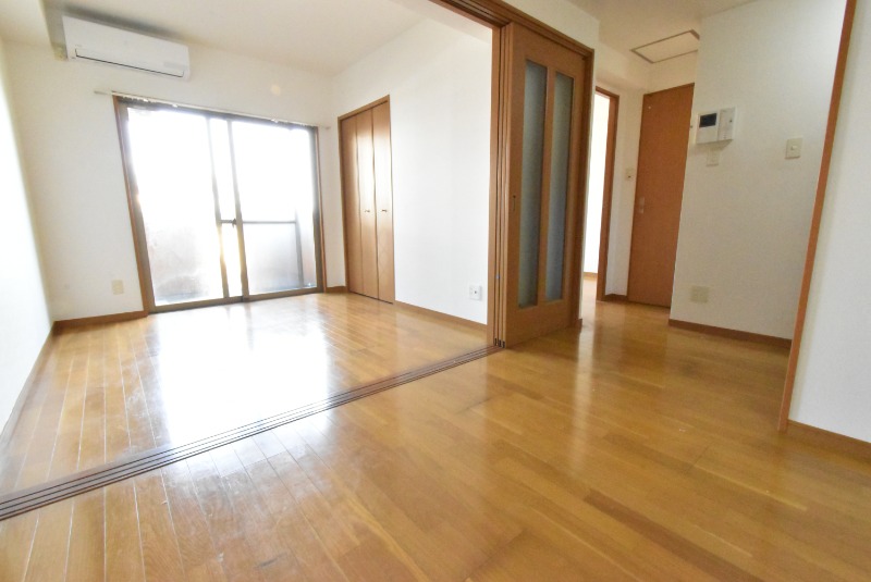 2DK Mansion in Kagoshima, Kagoshima — photo 3 of 3
