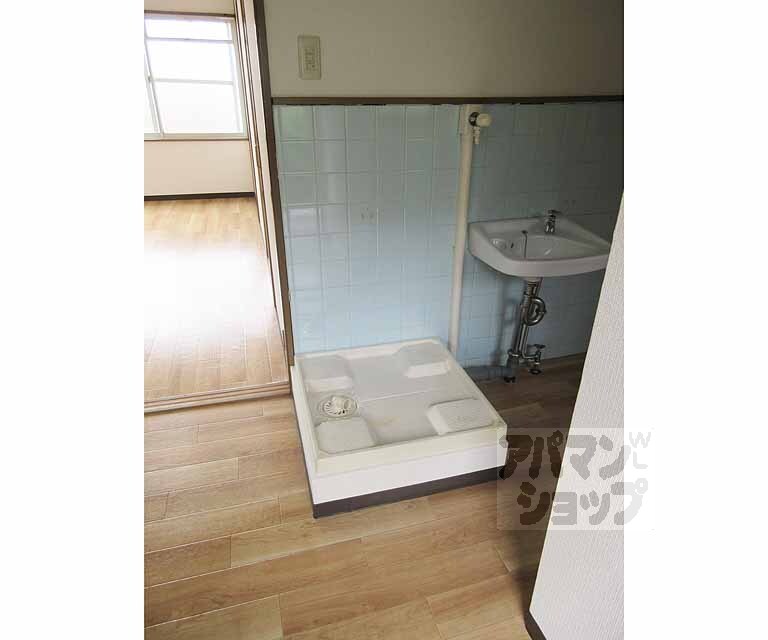 その他設備　入って左手に洗面所あります！