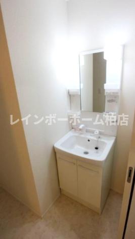 洗面設備　忙しい朝には欠かせない洗面所です