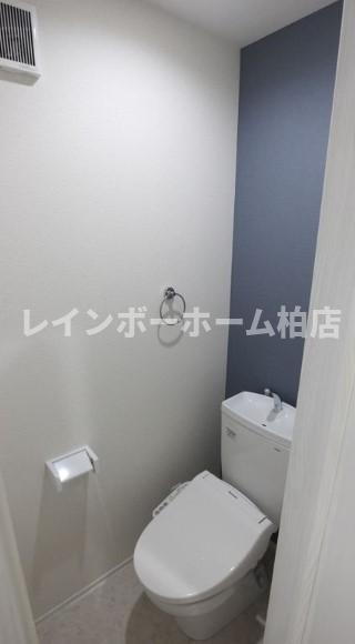 トイレ　シンプルで使いやすいトイレです