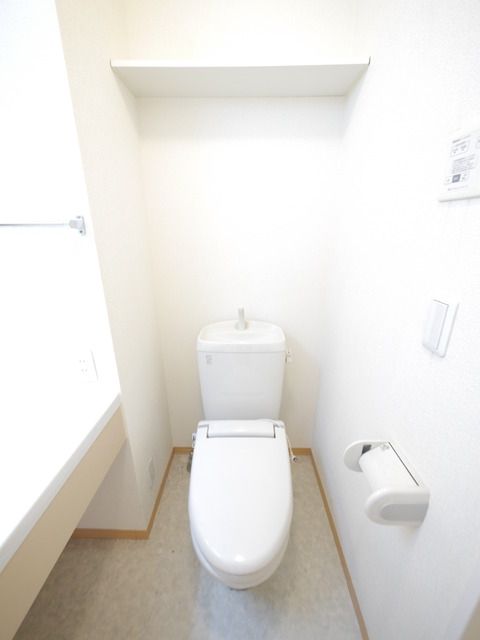 トイレ　★トイレはウォシュレット付です★
