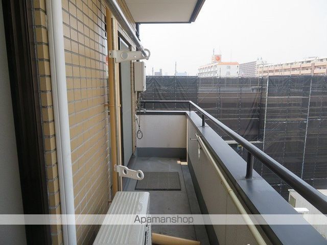 地下鉄中央線 深江橋駅 徒歩7分 6階建 築37年の内装写真