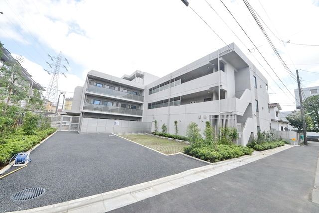建物外観　タウンハウジング仙川店まで♪