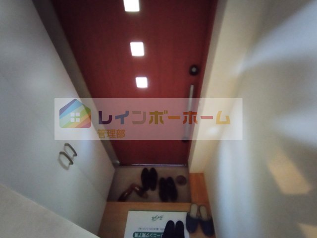 玄関　23.12.01撮影