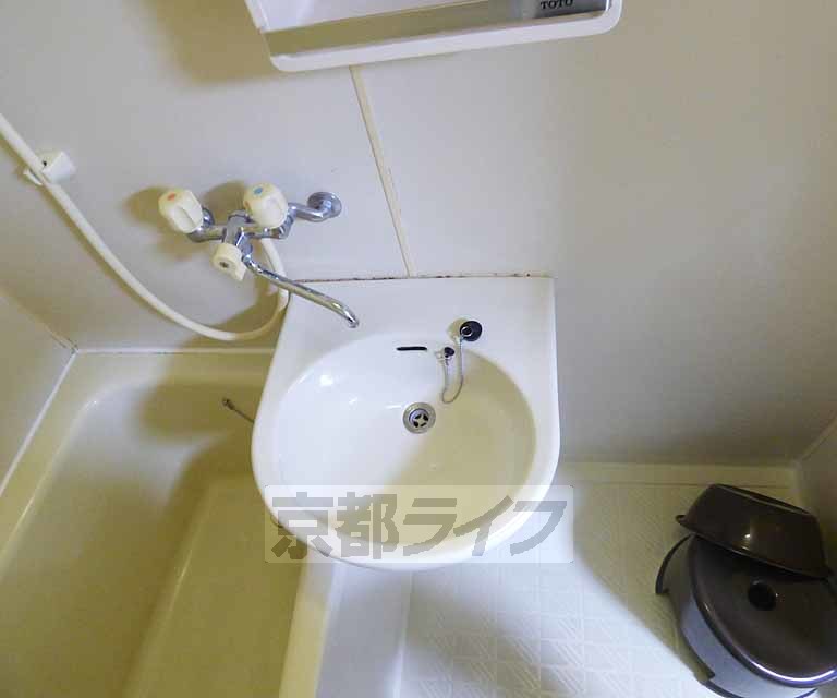 洗面設備　洗面台です。