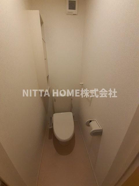 トイレ　温水洗浄付きのトイレがついています★