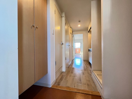 玄関　※別部屋の写真です