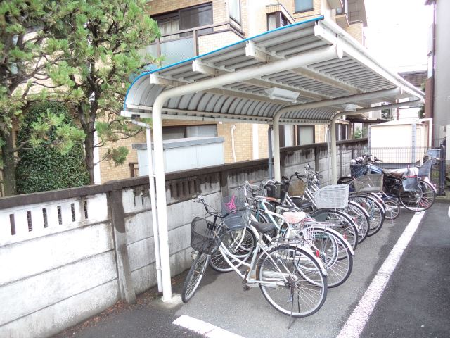 その他設備　屋根付き駐輪場♪