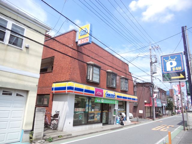 コンビニ　ミニストップ（コンビニ）まで540m