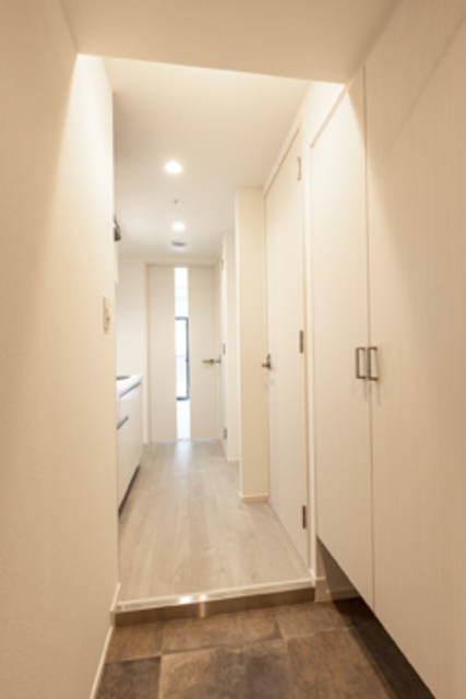 玄関　※写真は同タイプ住戸です。