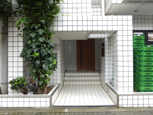 その他　エントランス外観