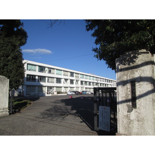 中学校　那加中学校（各務原）（中学校）まで260m