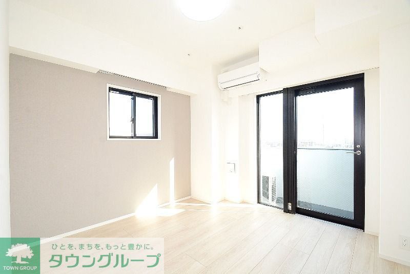 ステージグランデ亀有アジールコートの居間写真