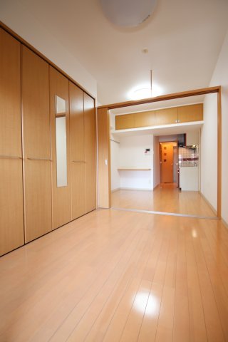 Wes-PROJECT 55 博多の居間写真