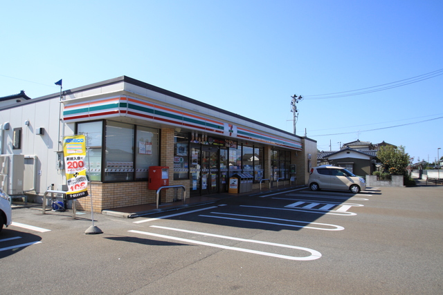 コンビニ　セブンイレブン新発田東新町2丁目店（コンビニ）まで603m