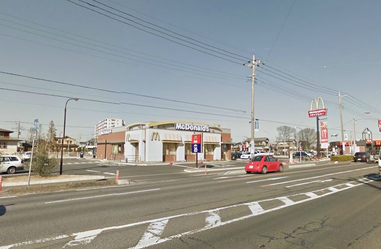飲食店　マクドナルド荒川沖東店（飲食店）まで589m