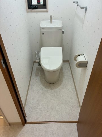 トイレ　嬉しい温水洗浄便座♪