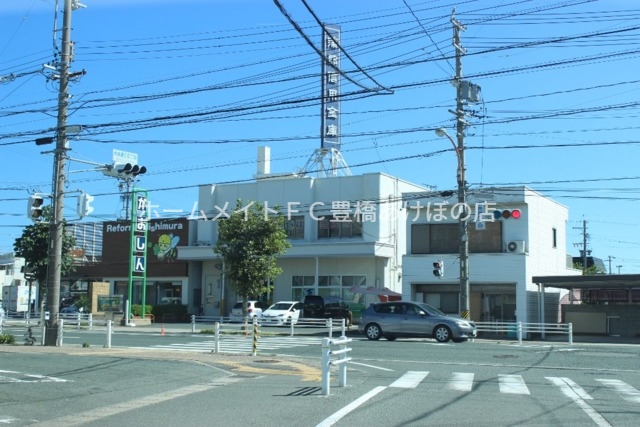銀行　岡崎信用金庫豊川支店（銀行）まで742m