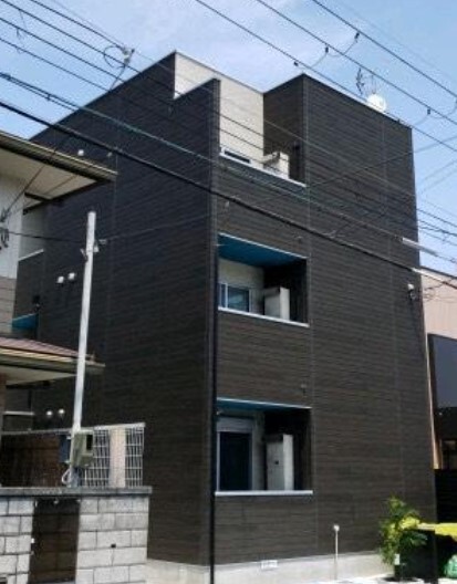 建物外観　オートロックで外部の人間が簡単に出入りできないため安心です。