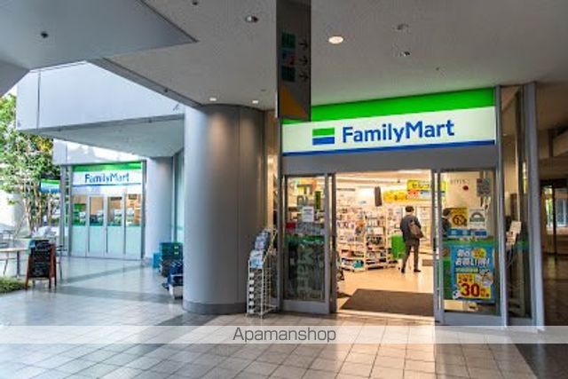 コンビニ　ファミリーマートシーバンスア・モール店（コンビニ）まで195m