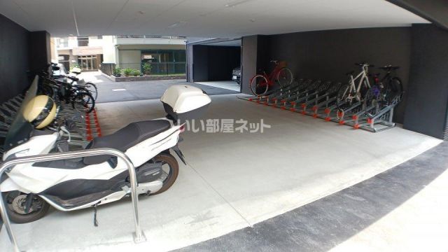 プレサンス名古屋ルーカスの外観写真