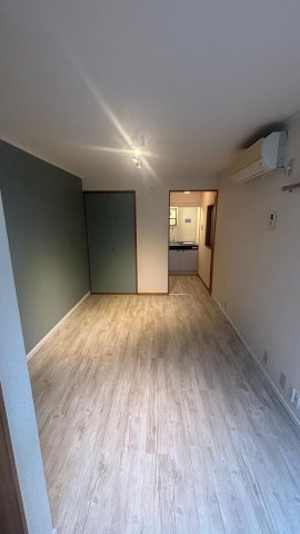 Rooms北新宿の居間写真
