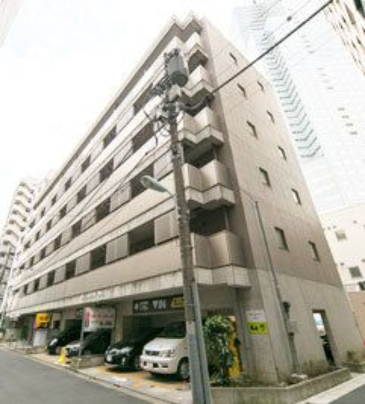 東京メトロ日比谷線 築地駅 徒歩8分 築23年