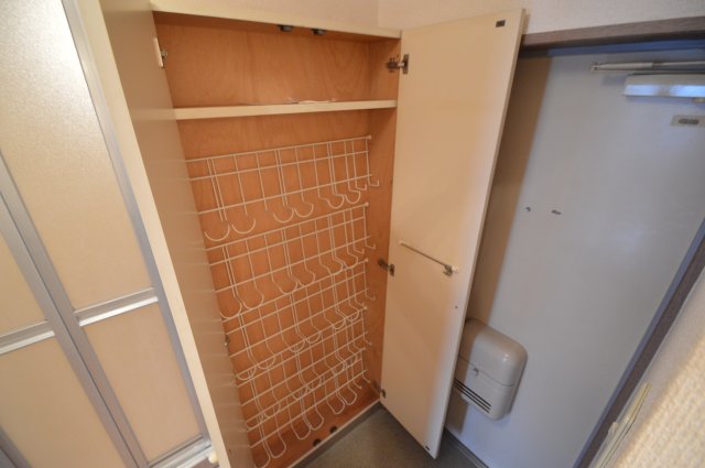 シャトラン弓木弐番館の内装写真