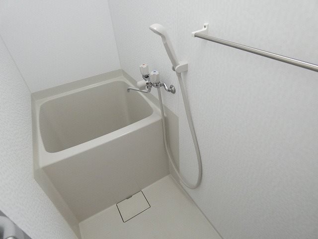 バス・シャワールーム　303の画像です。
