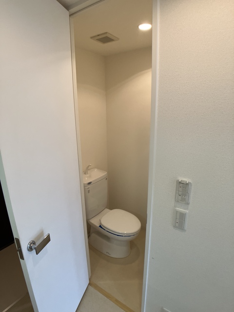 N.S.ZEAL東別院中駒ビルのトイレ写真