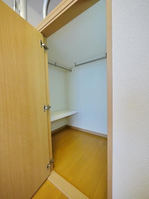 収納　ウォークインクローゼット