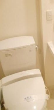 都営浅草線 高輪台駅 徒歩5分 12階建 築21年のトイレ写真