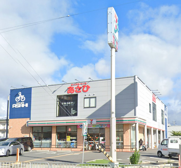 コンビニ　セブンイレブン 摂津千里丘6丁目店（コンビニ）まで931m