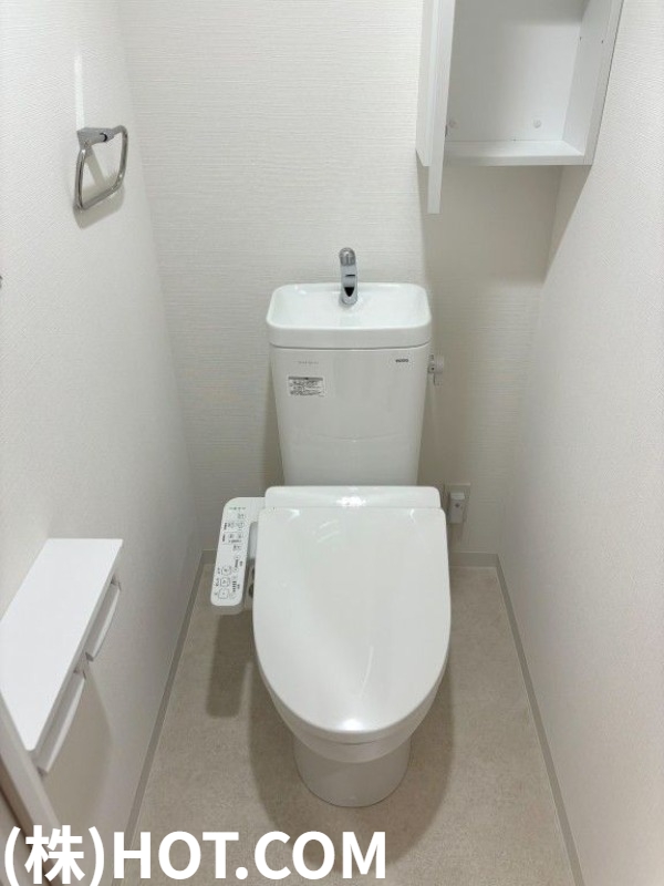 西鉄天神大牟田線 西鉄平尾駅 徒歩9分 10階建 築2年のトイレ写真