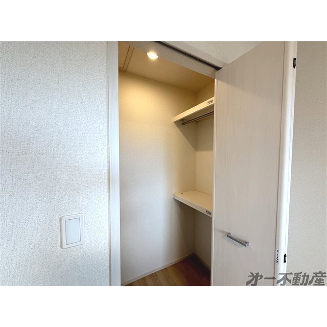 収納　ウォークインクローゼット